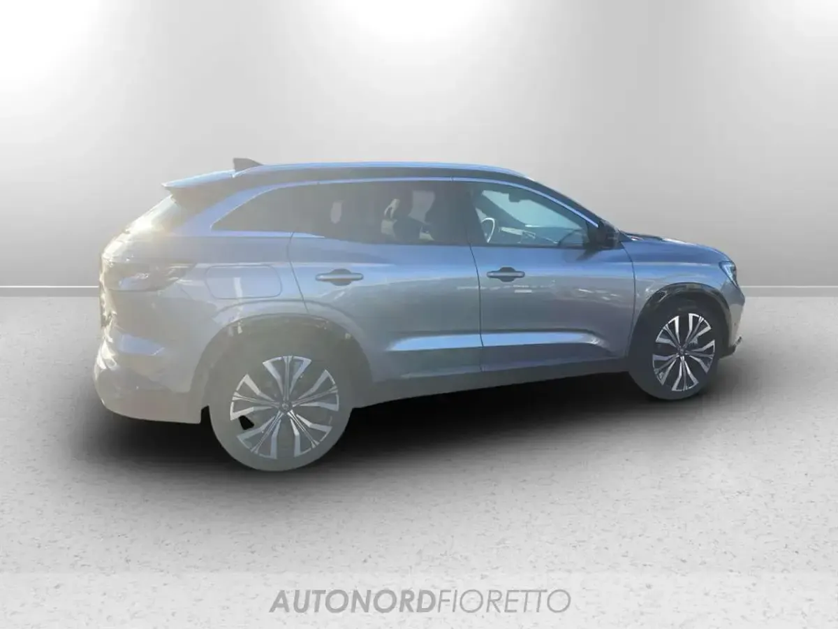 Usata Renault Austral Iconic 200 CV (147 kW) 2023 Grigio SUV