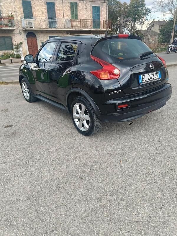 Usata Nissan Juke 110 CV (80 kW) 2012 Nero SUV
