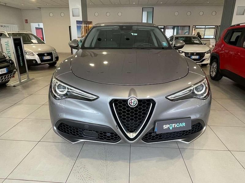 Usata Alfa Romeo Stelvio Super 280 CV (205 kW) 2017 Grigio SUV