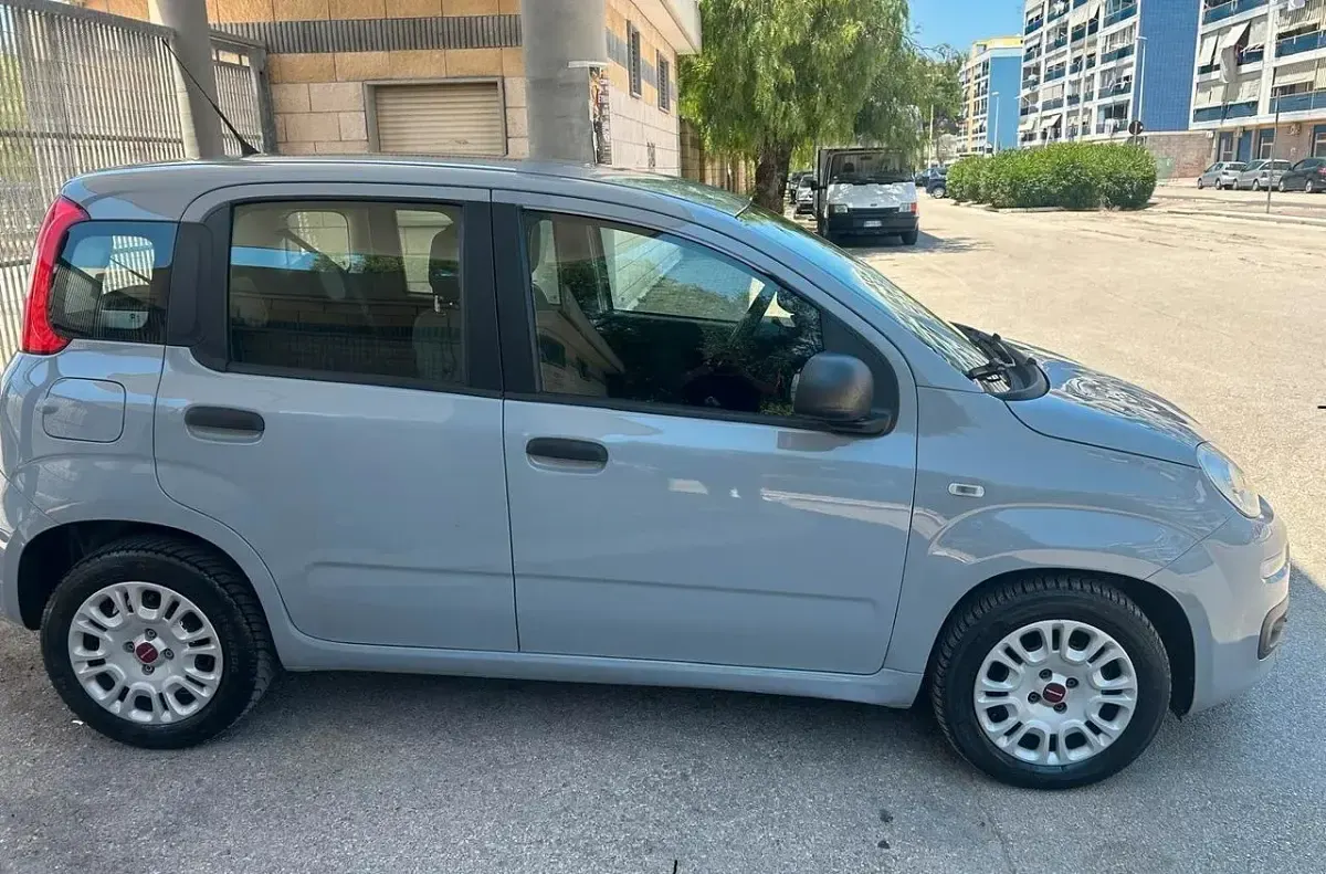 Usata Fiat Panda Easy 95 CV (69 kW) 2018 Grigio Utilitaria