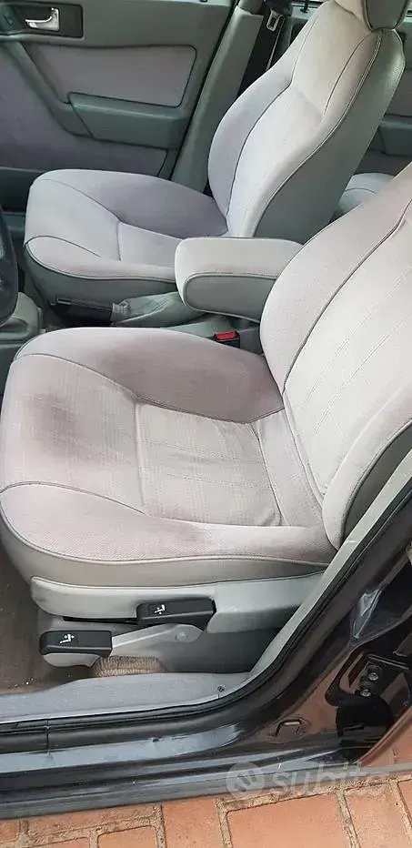 Usata Alfa Romeo 155 126 CV (92 kW) 1995 Bluazzurro Berlina