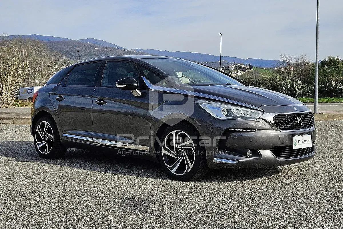 Gebraucht DS Automobiles DS5 Sport Chic 181 PS (133 kW) 2016 Grau Kleinwagen