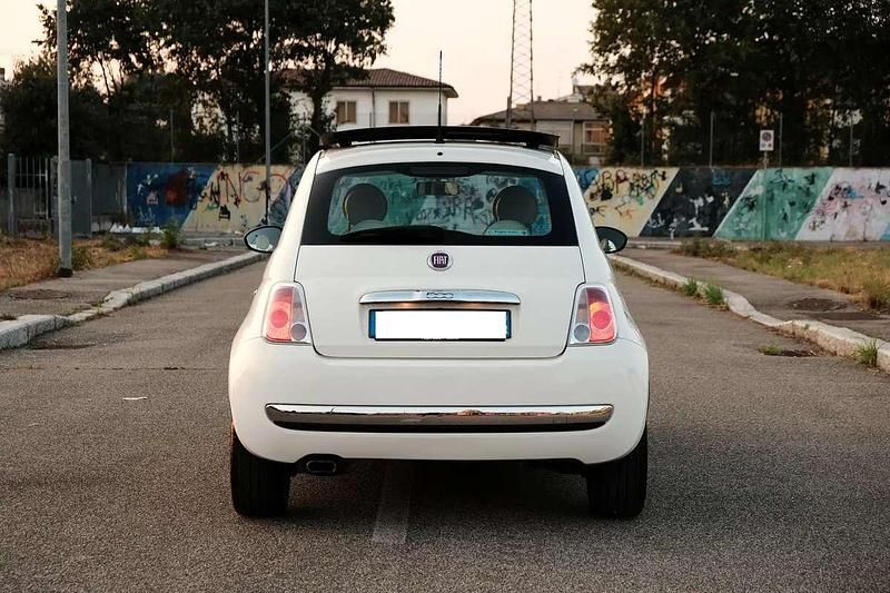 Usata Fiat 500 Lounge 95 CV (69 kW) 2011 Bianco Utilitaria