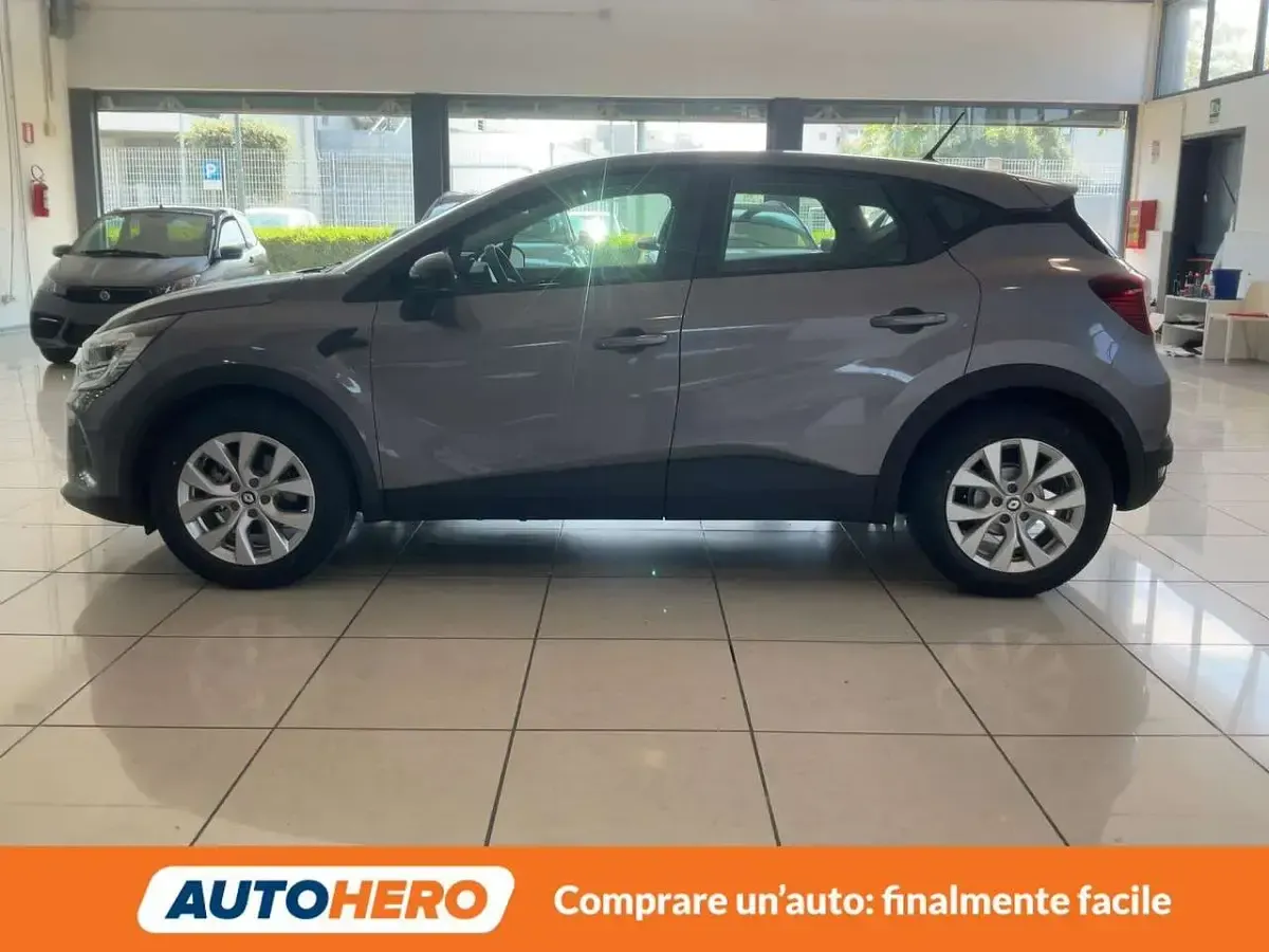 Usata Renault Captur Business 145 CV (106 kW) 2022 Grigio SUV