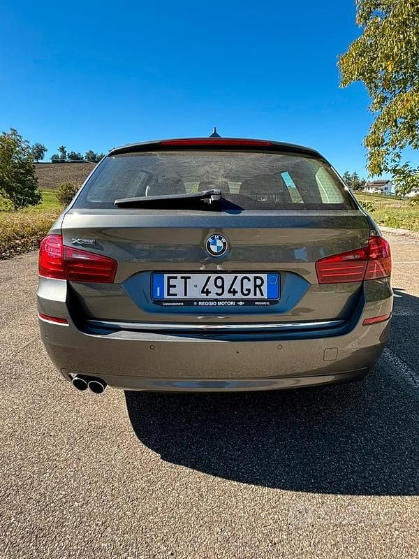 Usata BMW 520 Luxury Line 190 CV (139 kW) 2014 Grigio Berlina