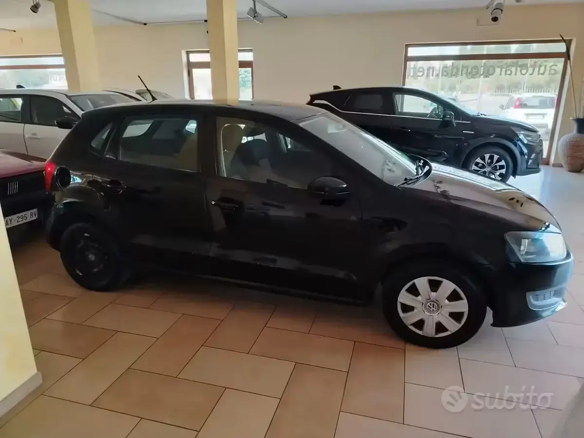 Usata VW Polo 75 CV (55 kW) 2012 Nero Utilitaria