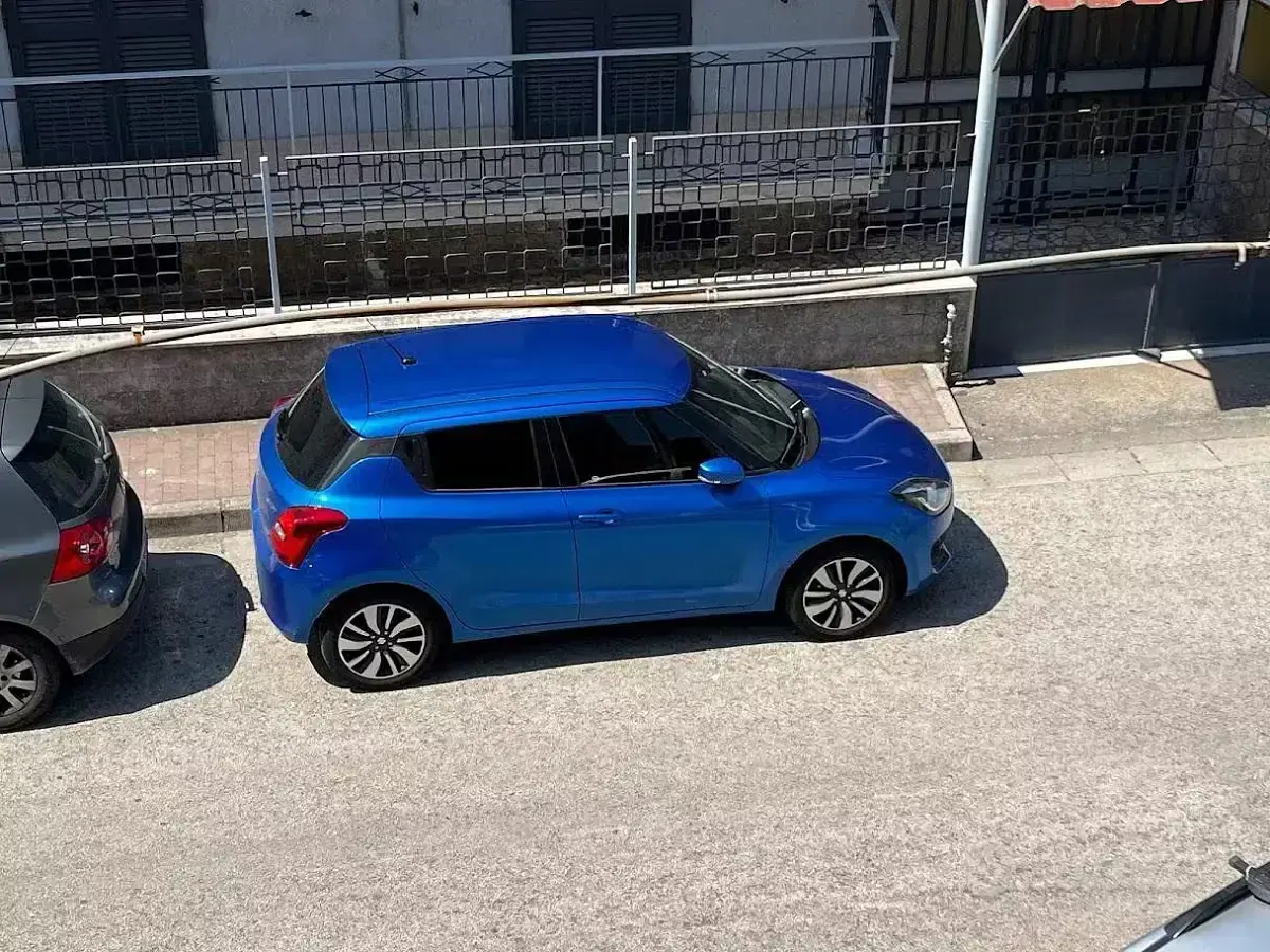Usata Suzuki Swift 111 CV (81 kW) 2017 Bluazzurro Utilitaria
