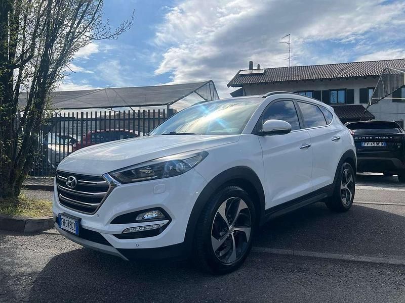 Usata Hyundai Tucson Xpossible 141 CV (103 kW) 2017 Bianco SUV