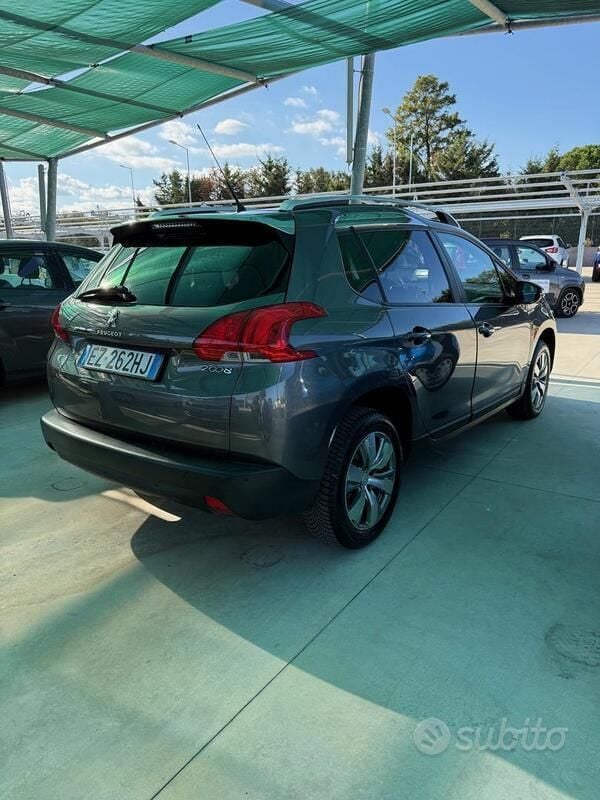 Usata Peugeot 2008 75 CV (55 kW) 2015 Grigio SUV