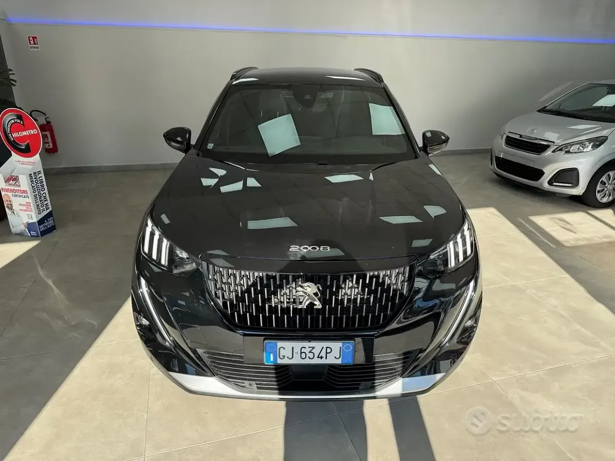 Usata Peugeot 2008 GT 131 CV (96 kW) 2022 Nero SUV