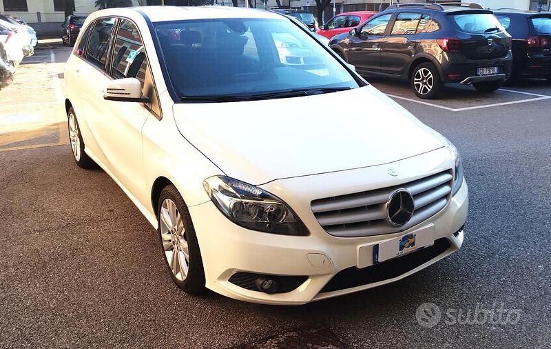 Occasion Mercedes B160 Executive 90 ch (66 kW) 2014 Blanc Monospace