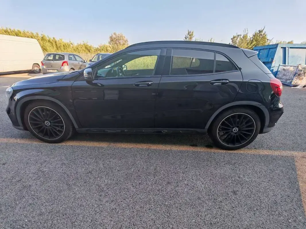 Usata Mercedes GLA220 Premium 177 CV (130 kW) 2018 Nero SUV