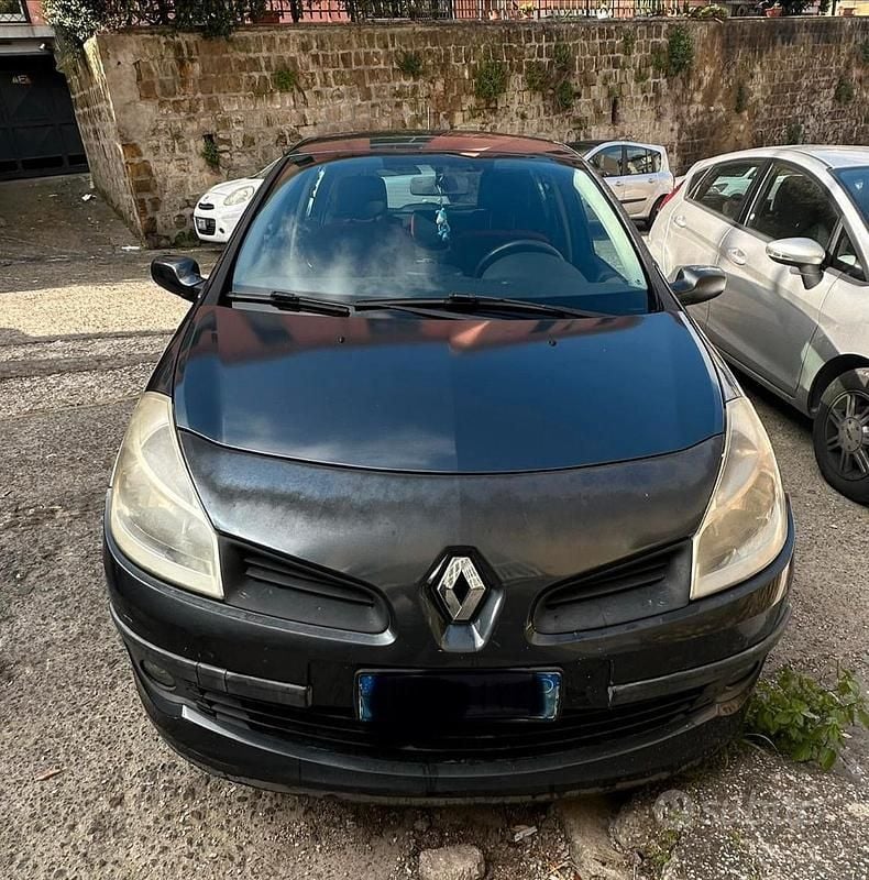 Usata Renault Clio II Rip Curl 75 CV (55 kW) 2008 Utilitaria