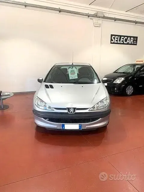Usata Peugeot 206 60 CV (44 kW) 2004 Grigio Berlina