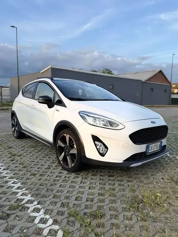 Usata Ford Fiesta Active 86 CV (63 kW) 2020 Utilitaria