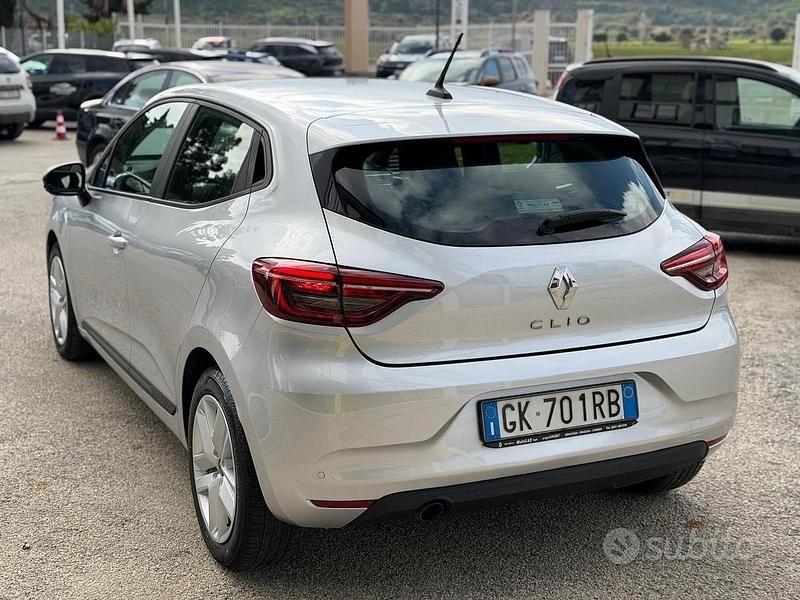 Usata Renault Clio V Evolution 100 CV (73 kW) 2022 Grigio Berlina