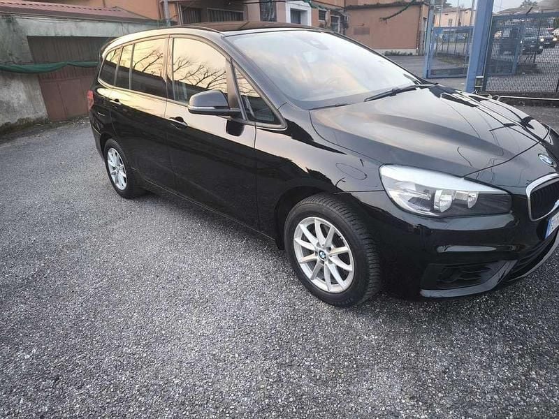 Usata BMW 218 Gran Tourer Advantage 150 CV (110 kW) 2017 Nero Monovolume