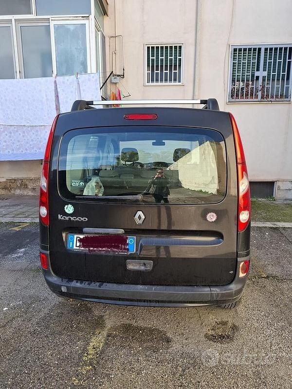 Usata Renault Kangoo 105 CV (77 kW) 2008 Nero Monovolume