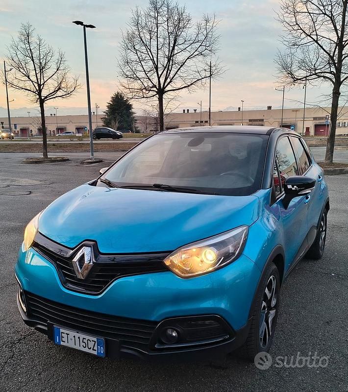 Usata Renault Captur 90 CV (66 kW) 2013 Blu SUV