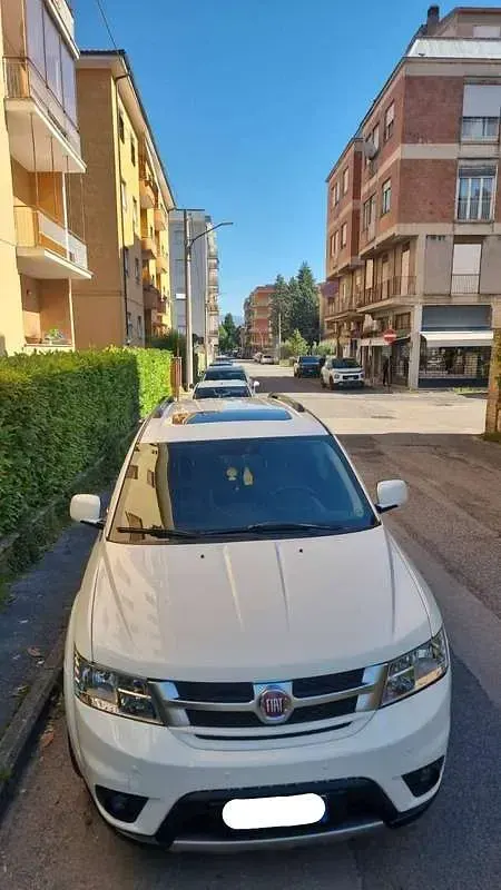 Usata Fiat Freemont Lounge 170 CV (125 kW) 2015 Bianco SUV