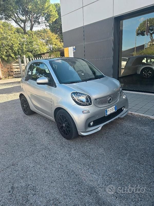 Usata Smart ForTwo Coupé Passion 71 CV (52 kW) 2019 Utilitaria