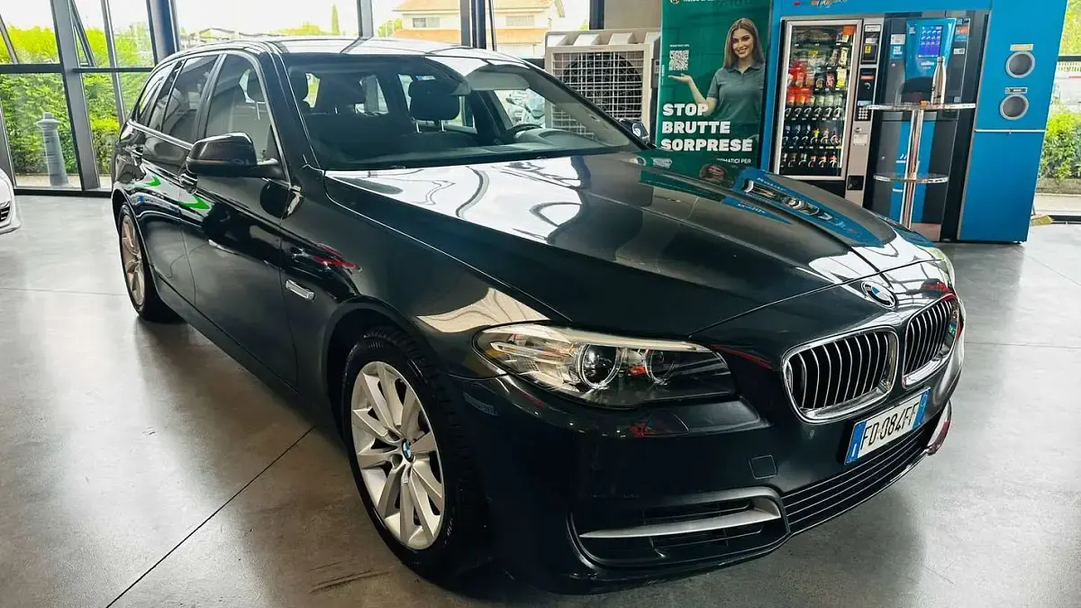 Usata BMW 520 190 CV (139 kW) 2016 Nero Station wagon