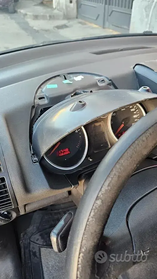 Usata Audi A2 75 CV (55 kW) 2004 Nero Utilitaria