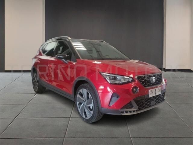 Rosso Nuova 2024 Seat Arona FR SUV | 23.800 € (Molto cara) - Immagine 1/4