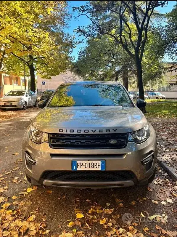 Usata Land Rover Discovery Sport HSE Luxury 150 CV (110 kW) 2018 Grigio SUV