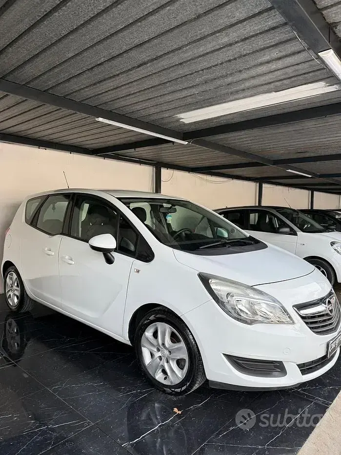 Gebraucht Opel Meriva Cosmo 95 PS (69 kW) 2014 Weiß Van / Kleinbus