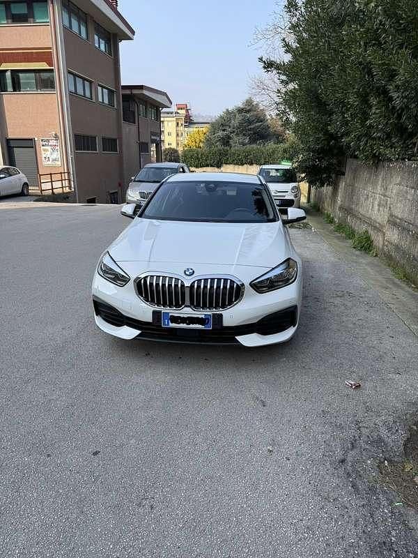 Usata BMW 118 Advantage 150 CV (110 kW) 2020 Utilitaria