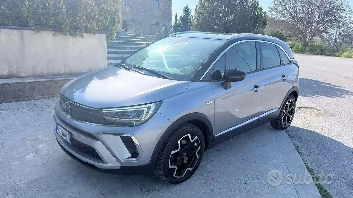 Usata Opel Crossland Elegance 120 CV (88 kW) 2021 Grigio SUV