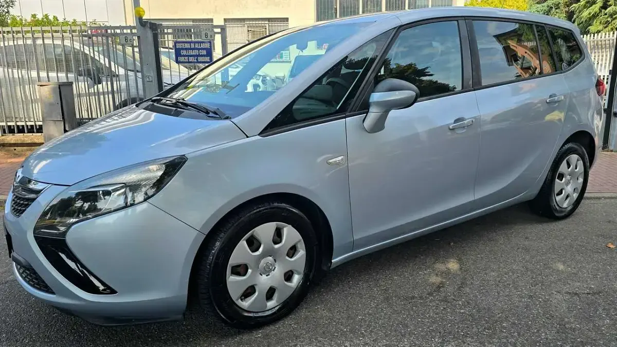Usata Opel Zafira Innovation 120 CV (88 kW) 2018 Argento Monovolume