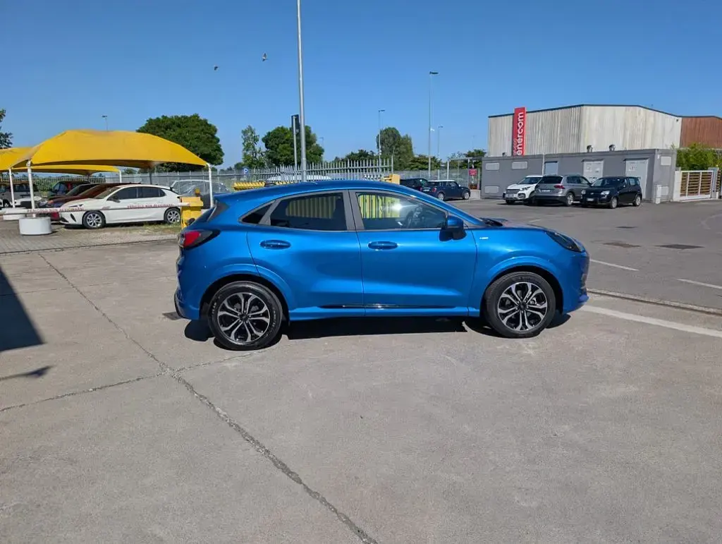 Usata Ford Puma ST-Line 125 CV (91 kW) 2024 Blu / metallizzato SUV