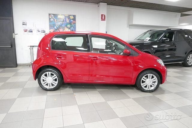 Usata VW up! high up! 68 CV (50 kW) 2019 Rosso Utilitaria