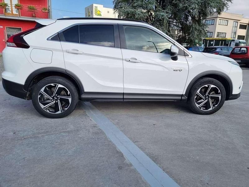 Usata Mitsubishi Eclipse Cross Instyle 98 CV (72 kW) 2022 SUV