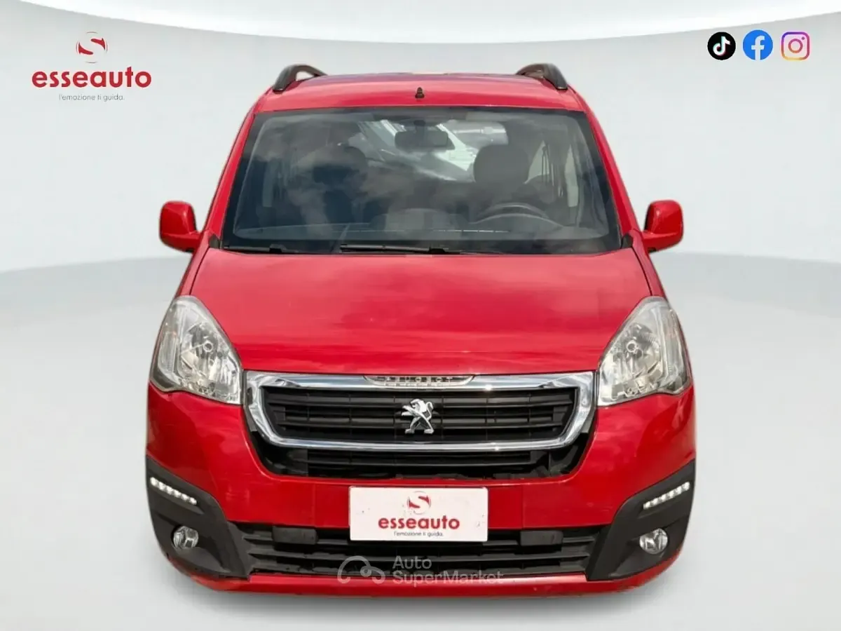 Usata Peugeot TePee Outdoor 99 CV (72 kW) 2015 Rosso Monovolume