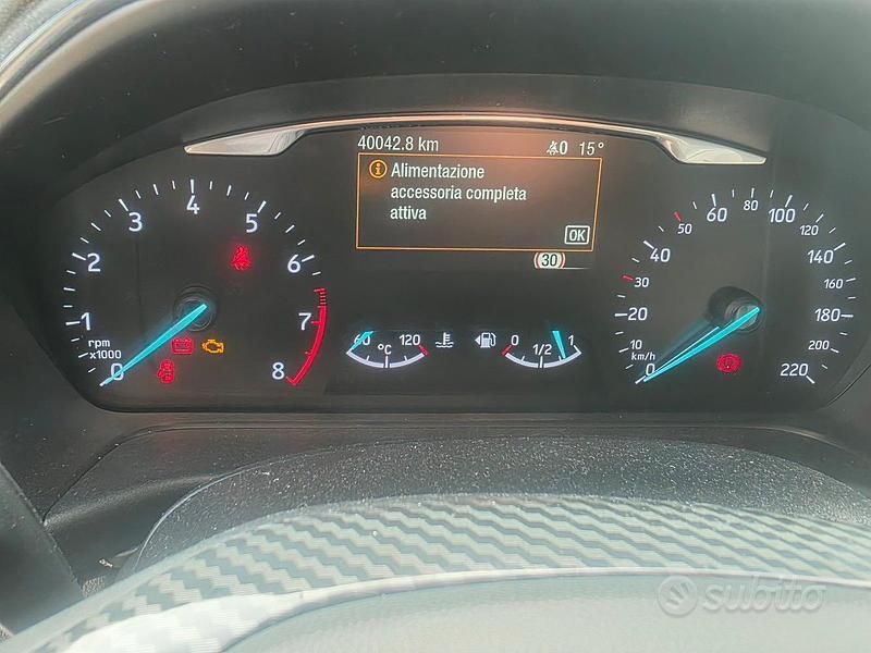 Usata Ford Fiesta ST-Line 101 CV (74 kW) 2019 Blu Berlina