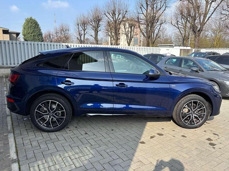 Usata Audi Q5 Sportback Ambiente 204 CV (150 kW) 2022 Blu/azzurro SUV