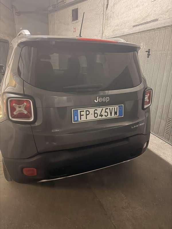 Usata Jeep Renegade Limited 120 CV (88 kW) 2017 SUV