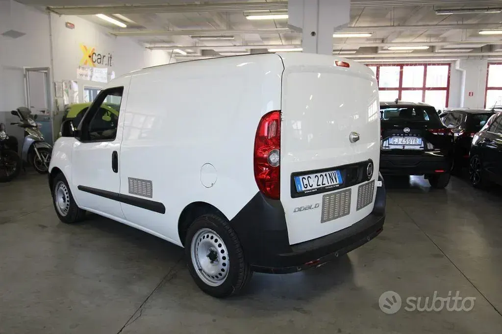 Usata Fiat Doblò Business 120 CV (88 kW) 2020 Bianco Monovolume
