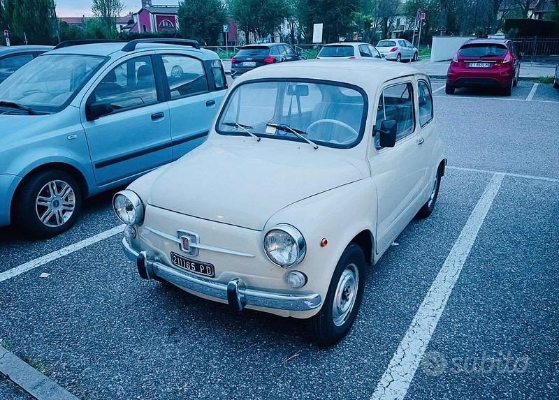 Usata Fiat 600D 1960 Utilitaria