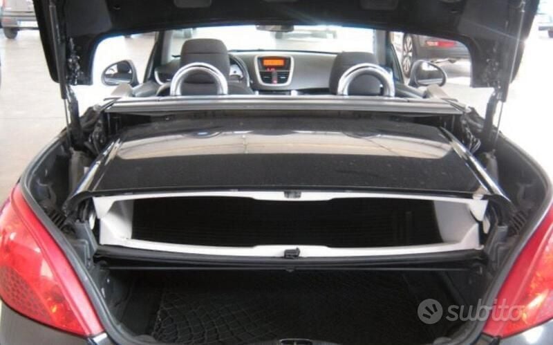 Usata Peugeot 207 109 CV (80 kW) 2008 Nero Cabrio