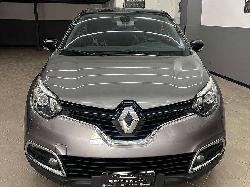 Usata Renault Captur 90 CV (66 kW) 2013 Grigio SUV