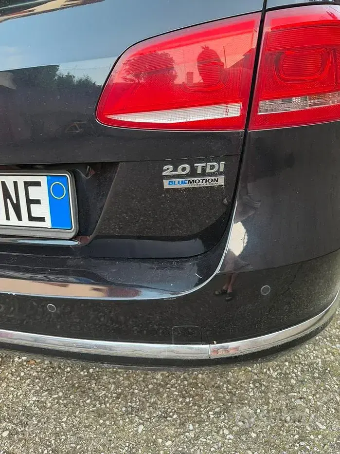 Usata VW Passat 140 CV (102 kW) 2011 Nero Station wagon