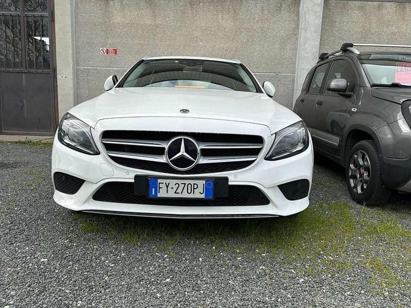 Usata Mercedes C220 194 CV (142 kW) 2019 Bianco Station wagon