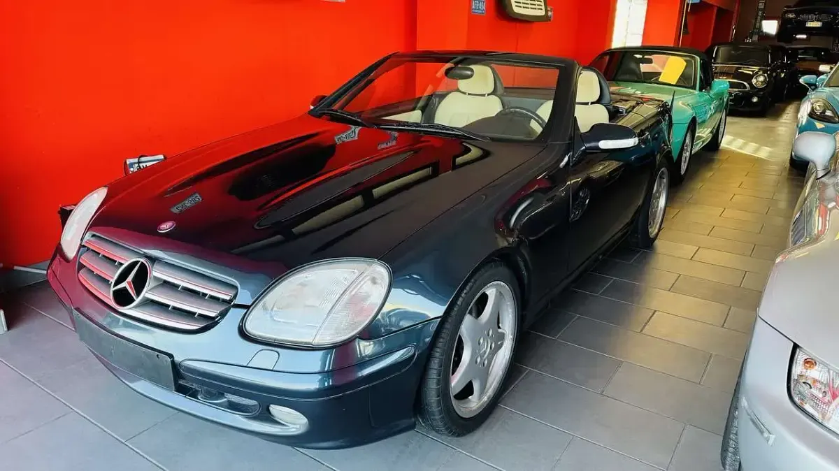 Gebraucht Mercedes SLK320 218 PS (160 kW) 2000 Blau Cabrio