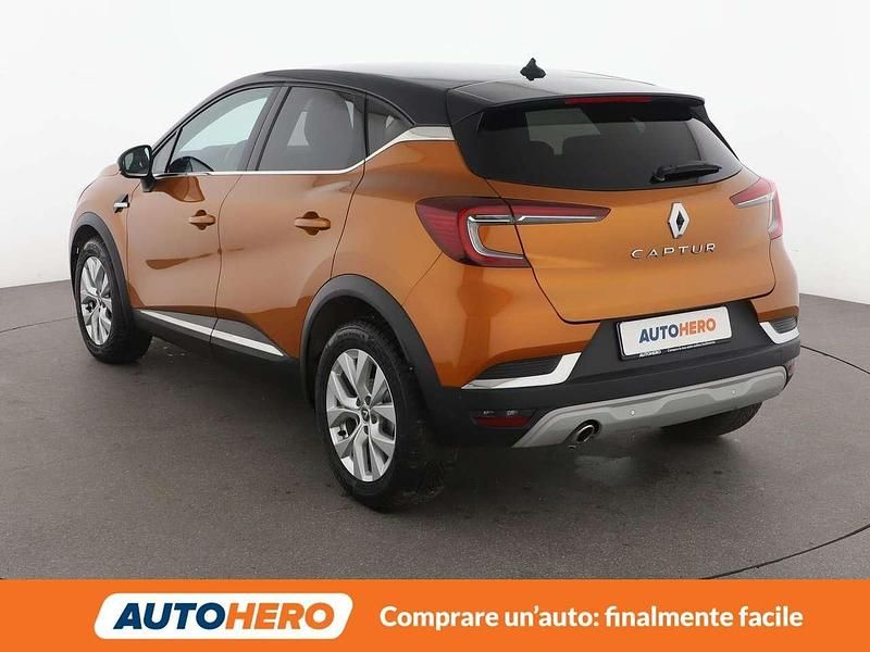 Usata Renault Captur Intens 116 CV (85 kW) 2020 Arancione SUV