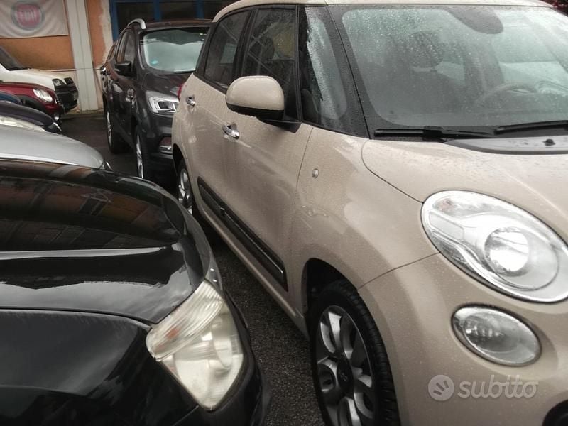 Usata Fiat 500L Lounge 105 CV (77 kW) 2014 Beige Monovolume