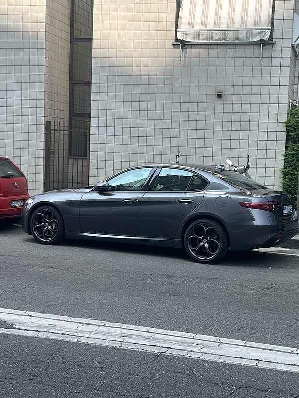 Usata Alfa Romeo Giulia 200 CV (147 kW) 2016 Berlina